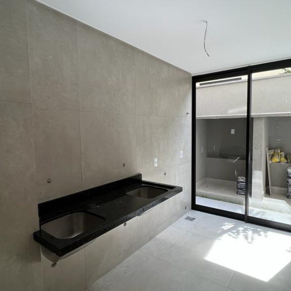 ︎ Sobrado no Jardins Madri com 290m2 (20)